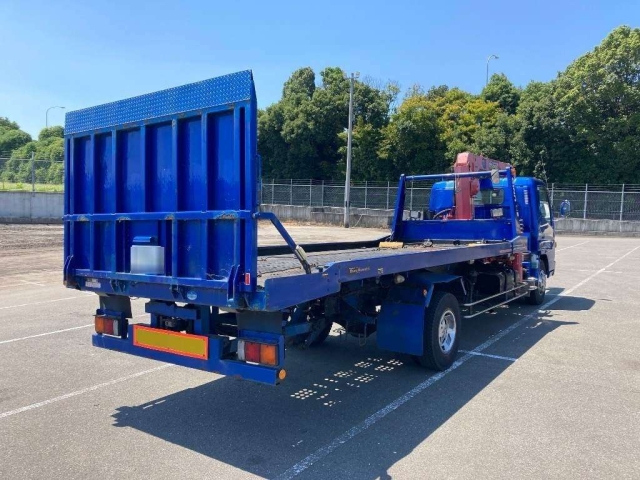 MITSUBISHI CANTER