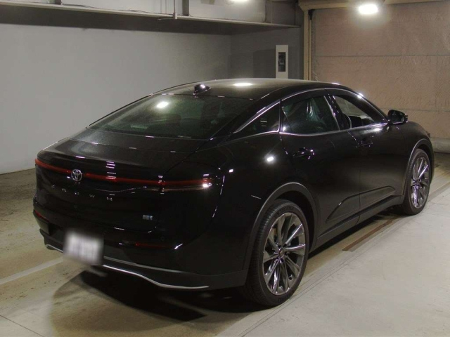 TOYOTA CROWN CROSSOVER