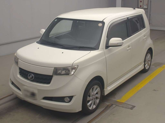 TOYOTA BB