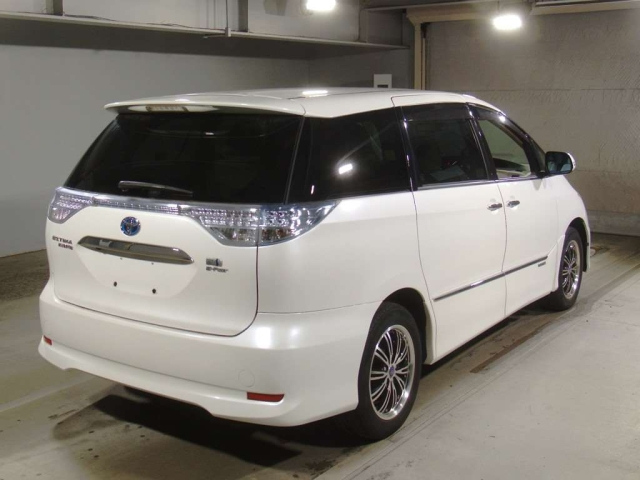 TOYOTA ESTIMA HYBRID