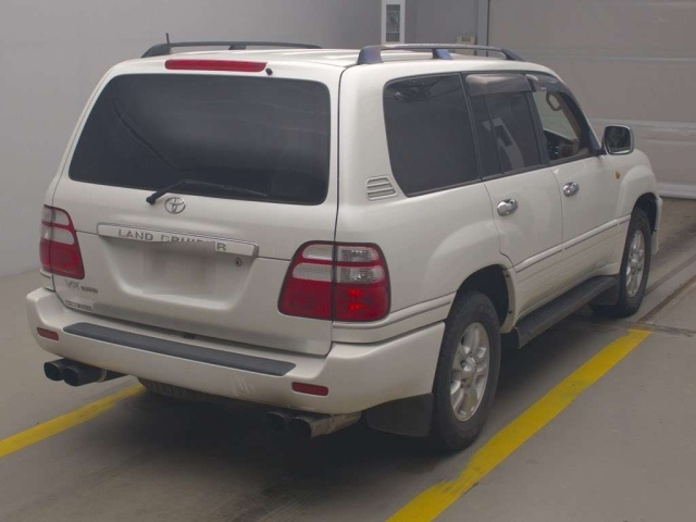 TOYOTA LAND CRUISER