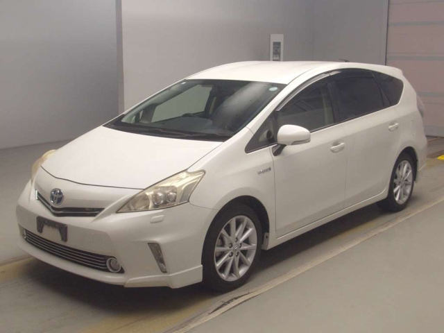 TOYOTA PRIUS ALPHA