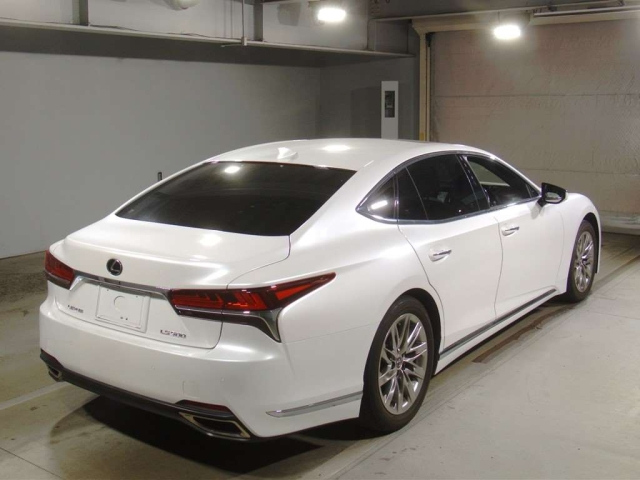 LEXUS LS