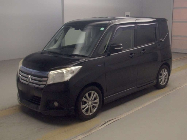 MITSUBISHI DELICA D2