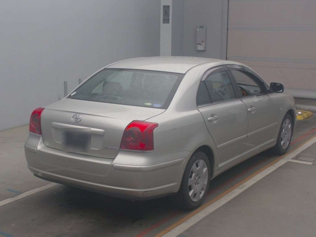 TOYOTA AVENSIS SEDAN