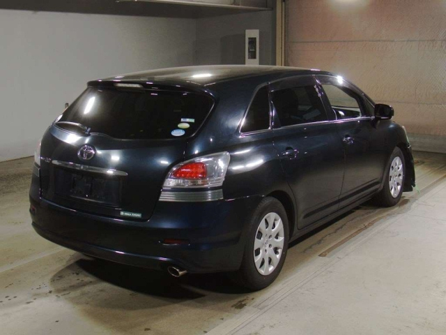 TOYOTA MARK X ZIO