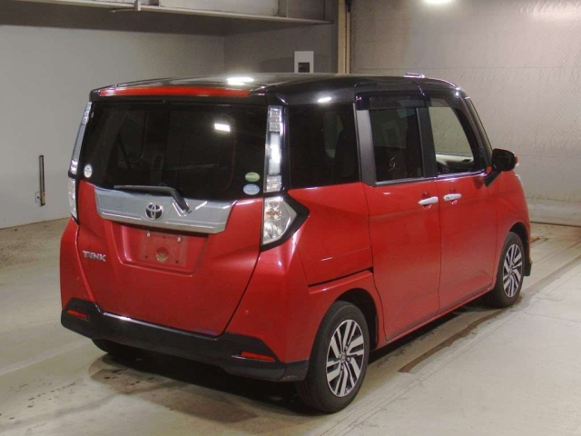 TOYOTA TANK