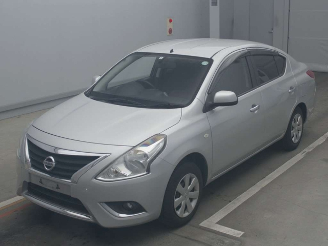 NISSAN LATIO
