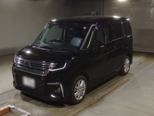 MITSUBISHI DELICA D2