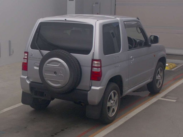 MITSUBISHI PAJERO MINI