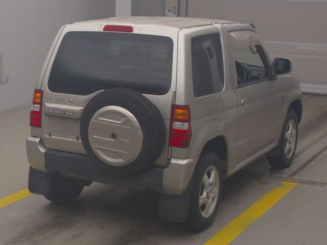 MITSUBISHI PAJERO MINI