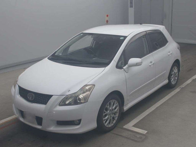 TOYOTA BLADE