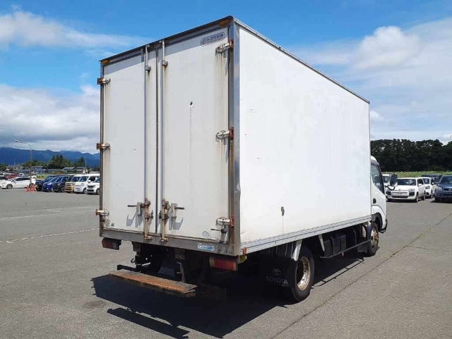 TOYOTA DYNA