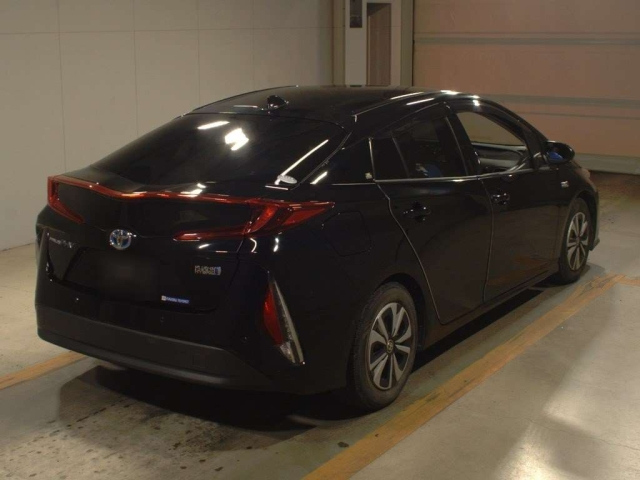 TOYOTA PRIUS PHV