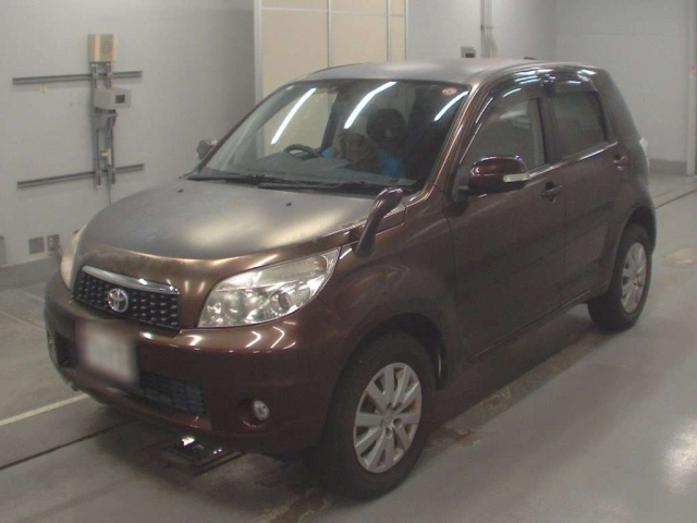 TOYOTA RUSH