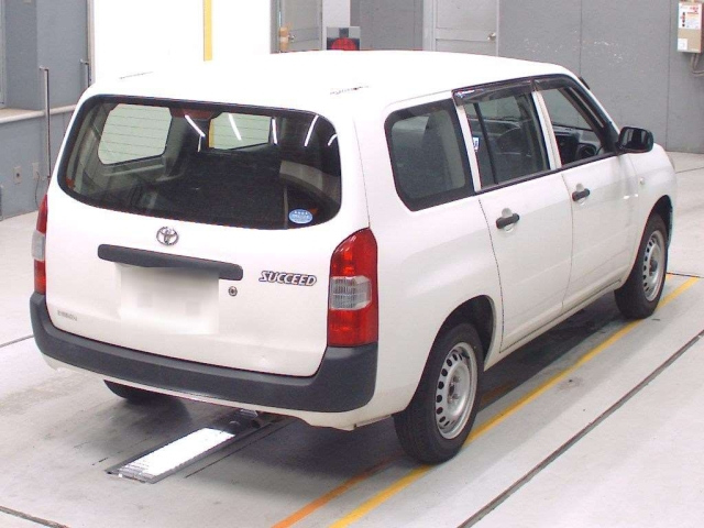 TOYOTA SUCCEED