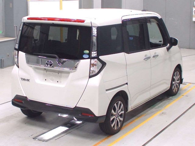 TOYOTA TANK