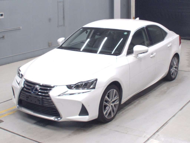 LEXUS IS