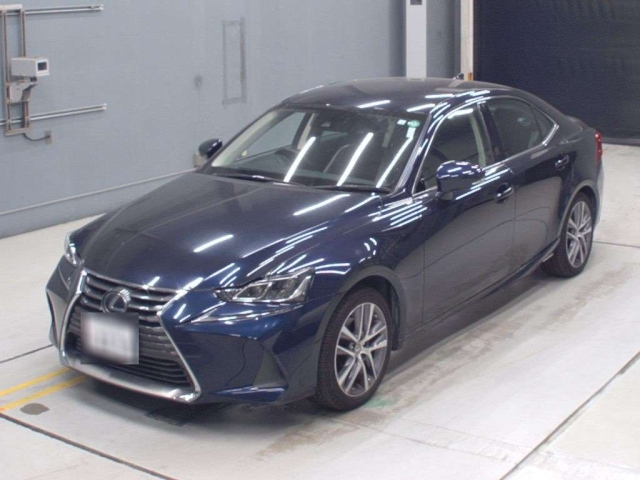 LEXUS IS