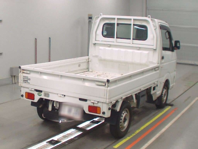 NISSAN CLIPPER TRUCK