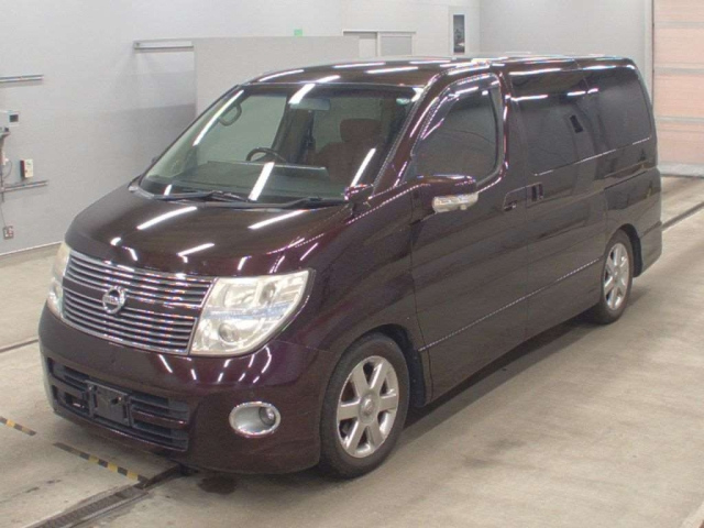 NISSAN ELGRAND