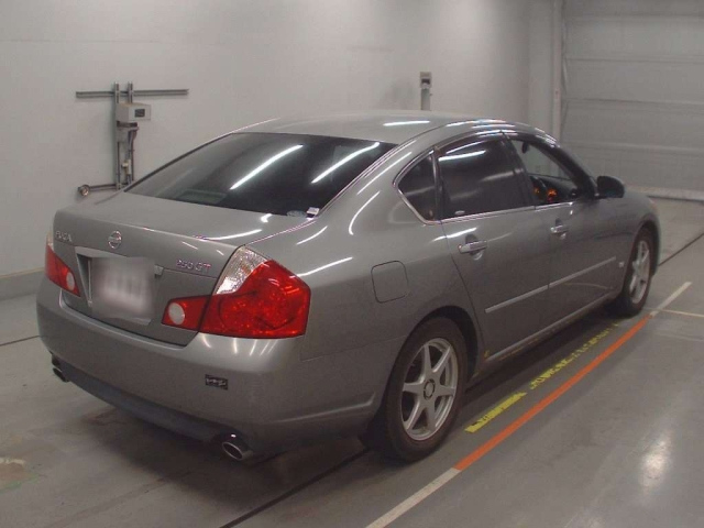 NISSAN FUGA