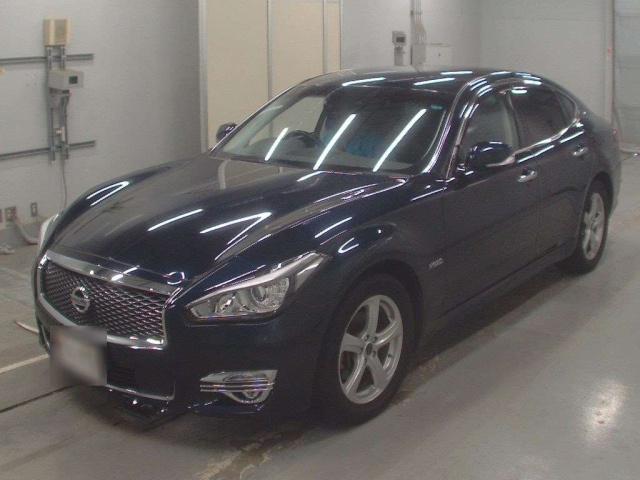 NISSAN FUGA