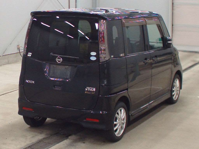 NISSAN ROOX