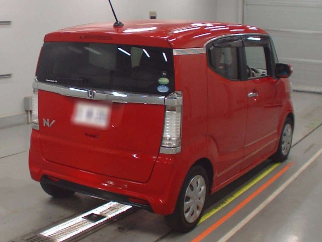 HONDA N BOX SLASH
