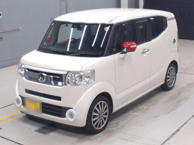HONDA N BOX SLASH