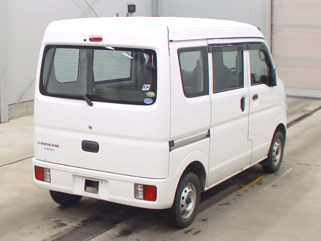 MITSUBISHI MINICAB VAN