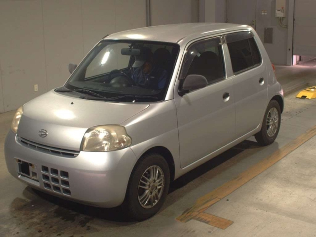DAIHATSU ESSE