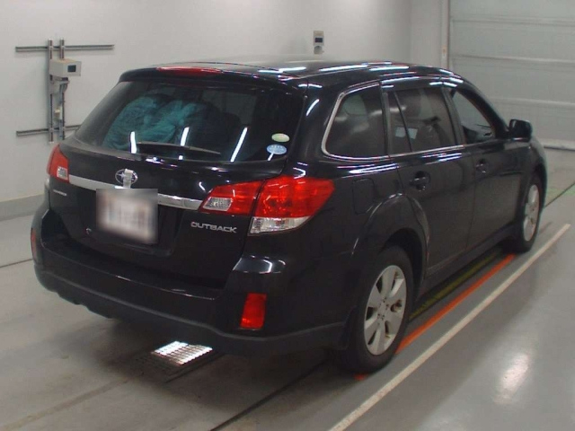 SUBARU LEGACY OUTBACK