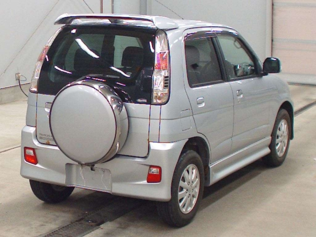 DAIHATSU TERIOS KID