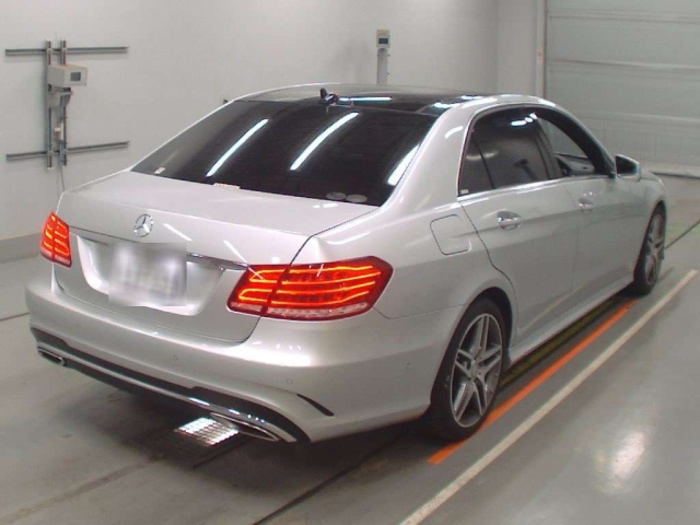MERCEDES BENZ E CLASS