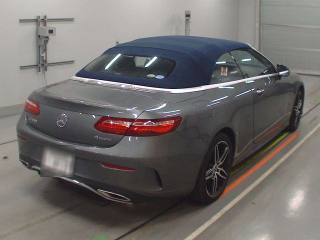 MERCEDES BENZ E CLASS