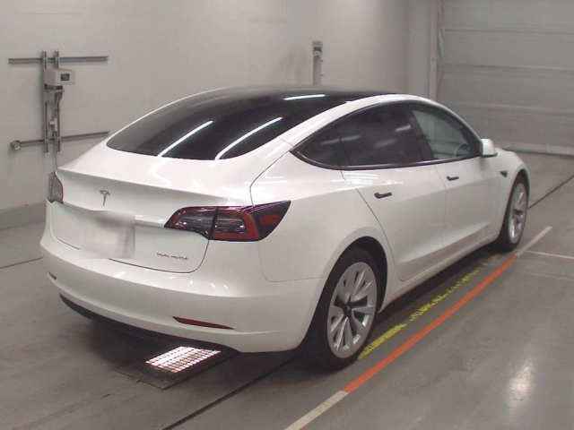 TESLA MODEL3