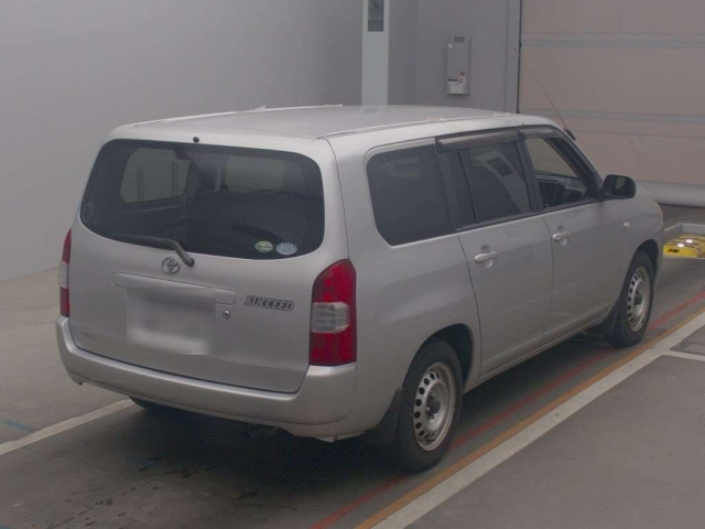 TOYOTA SUCCEED