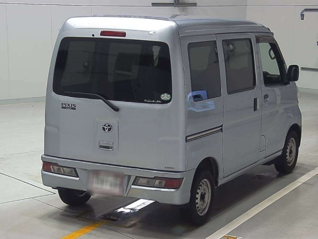 TOYOTA PIXIS VAN
