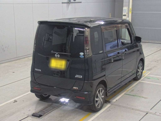 NISSAN ROOX