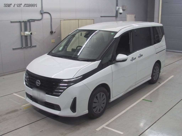 NISSAN SERENA