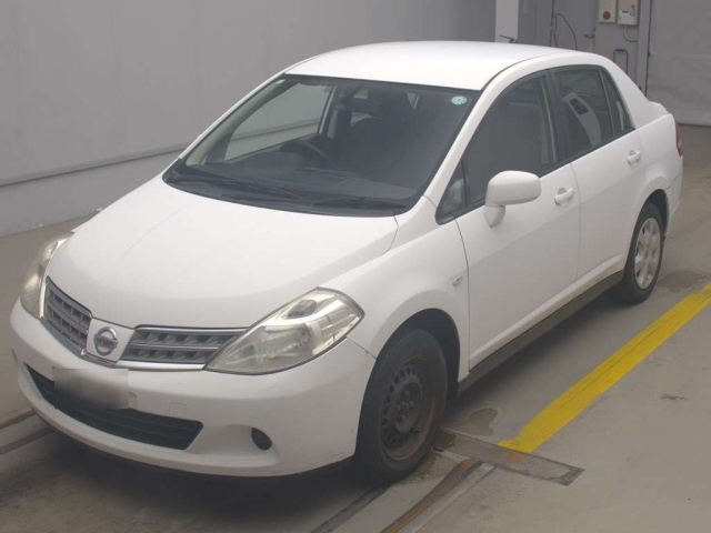 NISSAN TIIDA LATIO