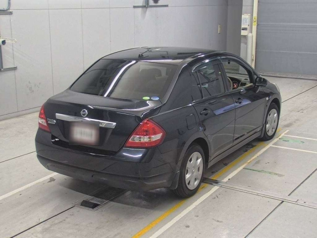 NISSAN TIIDA LATIO