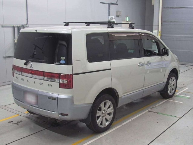 MITSUBISHI DELICA D5