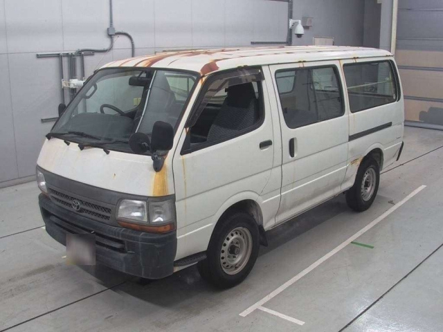 TOYOTA HIACE VAN