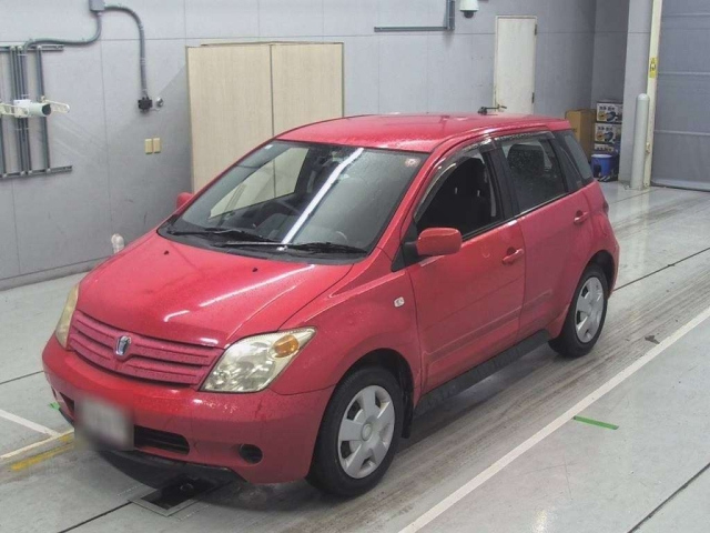 TOYOTA IST