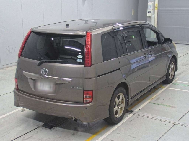 TOYOTA ISIS