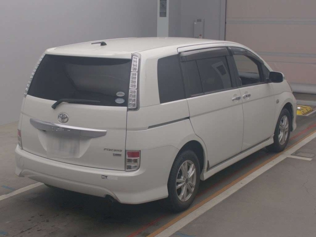 TOYOTA ISIS