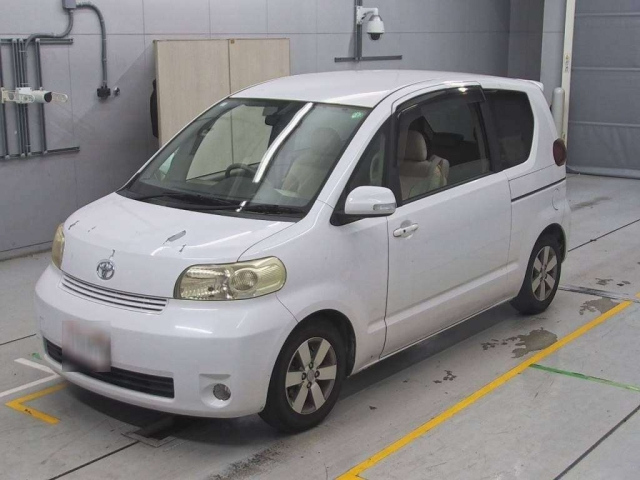 TOYOTA PORTE