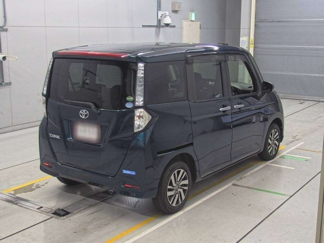 TOYOTA TANK